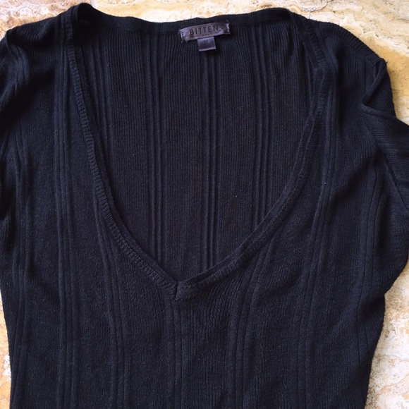 Bitten by Sarah Jessica Parker deep VNeck sweater - Picture 5 of 8